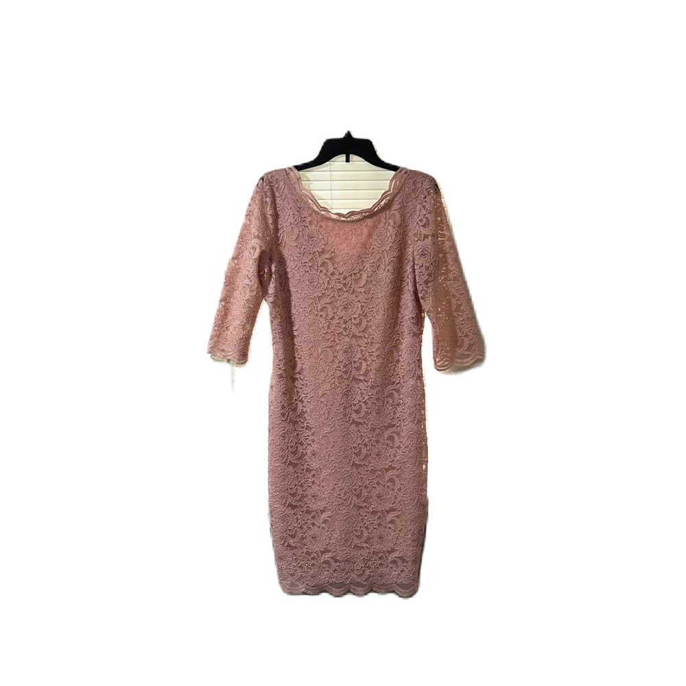 Le Chateau Large Pink Bodycon Lace Dress
